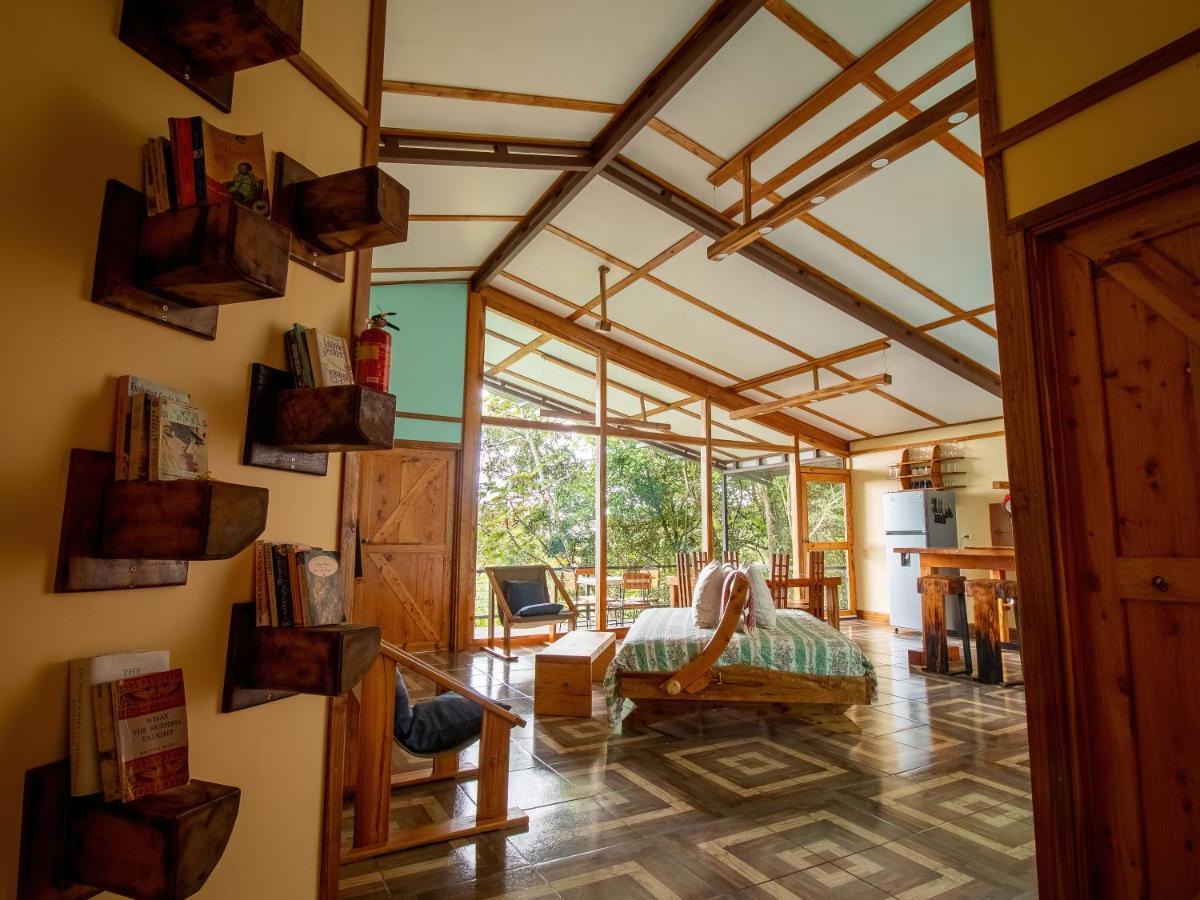 Above The Gulf, Vacation House Monteverde Bagian luar foto